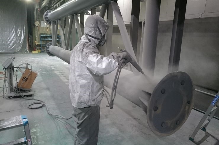 長尺・重量物の粉体塗装は筒井工業にお任せください！